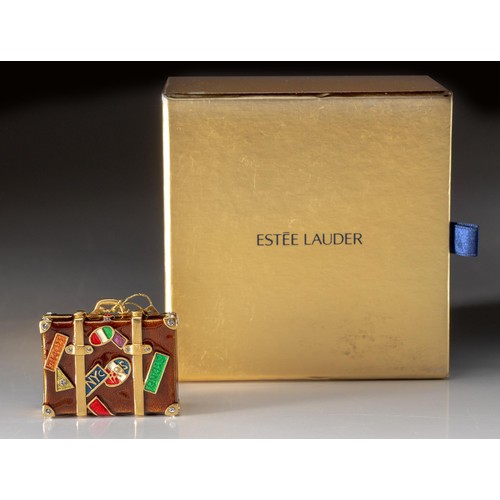 123 - AN ESTEE LAUDER SOLID PERFUME COMPACT, WORLD TRAVELER, 2006