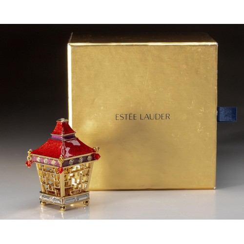 138 - AN ESTEE LAUDER SOLID PERFUME COMPACT, JEWELED LANTERN, 2009