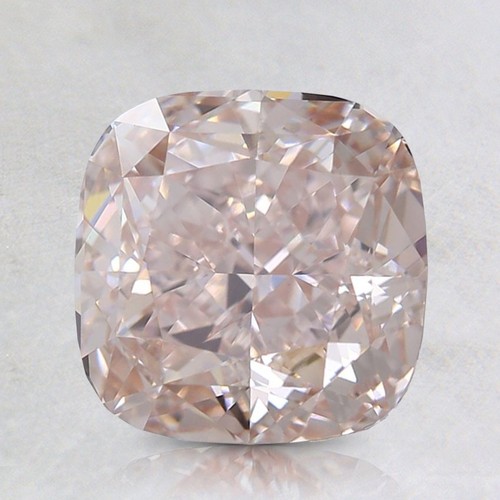 466 - A CUSHION CUT DIAMOND 0,37 CARATS