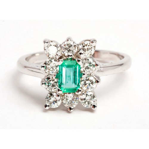 376 - A PART SUITE OF DIAMOND AND EMERALD JEWELLERY ITEMS