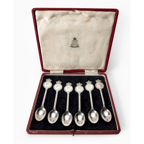 A CASED GEORGE V SET OF SIX SILVER CORONATION TEASPOONS, ELKINGTON AND ...