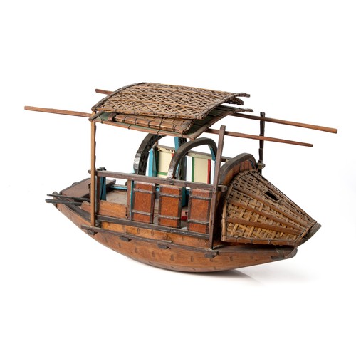 195 - A WOOD AND BAMBOO MODEL CHINESE JUNK