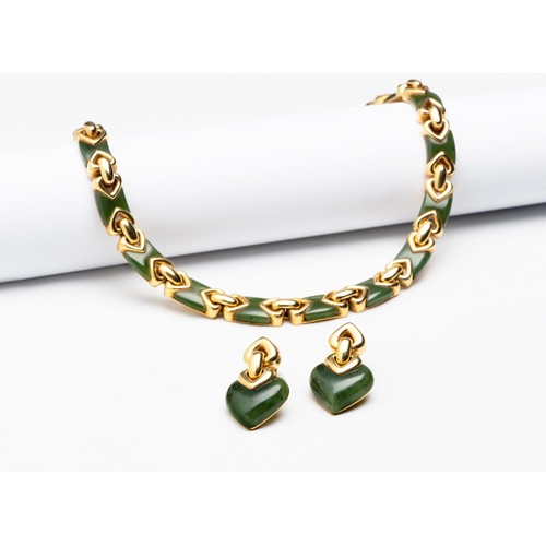 1004 - AN 18CT GOLD AND JADE DEMI-PARURE, BULGARI