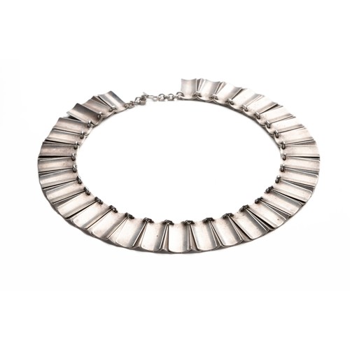 1080 - A GEORG JENSEN SILVER NECKLACE, DESIGNED BY ARNO MALINOWSKI