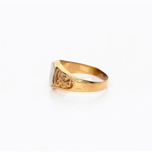 1083 - A 9CT GOLD METAL-CORE HINGED BANGLE