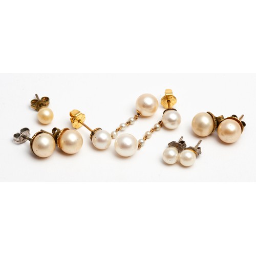 1184 - A MISCELLANEOUS COLLECTION OF PEARL EARRINGS