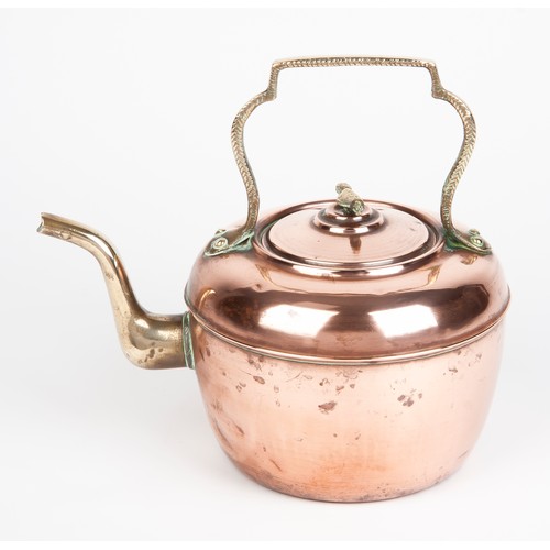 211 - A COPPER KETTLE