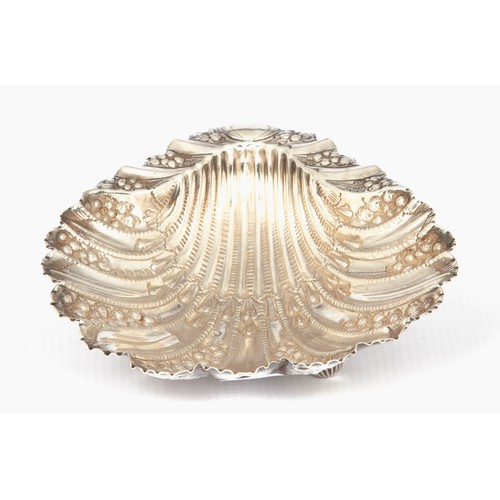 82 - LATE VICTORIAN SILVER SHELL-SHAPED DISH