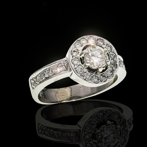 1135 - A DIAMOND DRESS RING