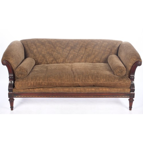 891 - AN UPHOLSTERED SETTEE, MODERN