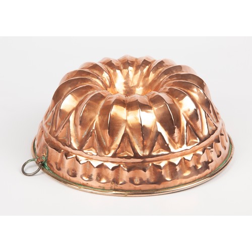 210 - A COPPER JELLY MOULD