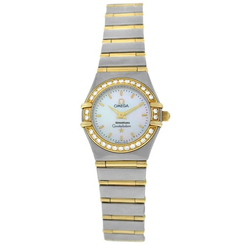 779 - A LADIES OMEGA CONSTELLATION WRISTWATCH