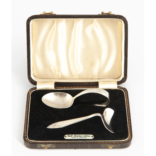 138 - CHILDS SILVER SPOON AND PUSHER