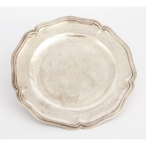 114 - CONTINENTAL SILVER SHAPED  DISH