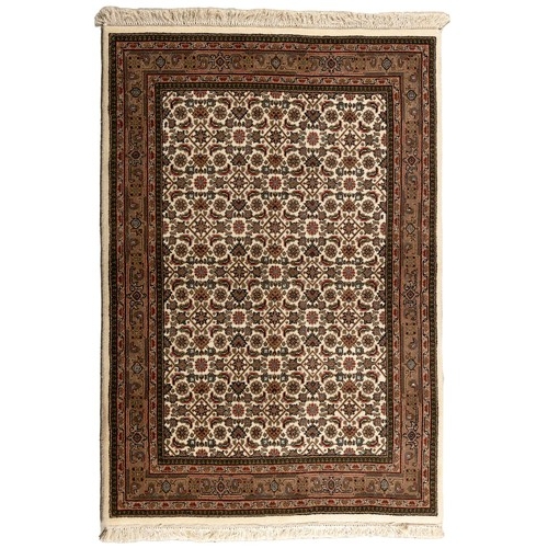 196 - A BIDJAR RUG193 by 136cm