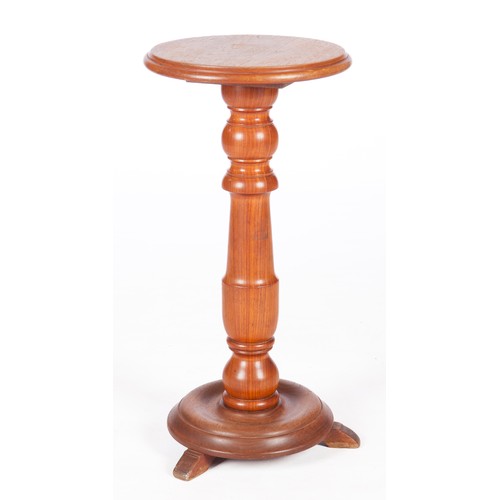 138 - A FRUIT WOOD OCCASIONAL TABLE, MODERN