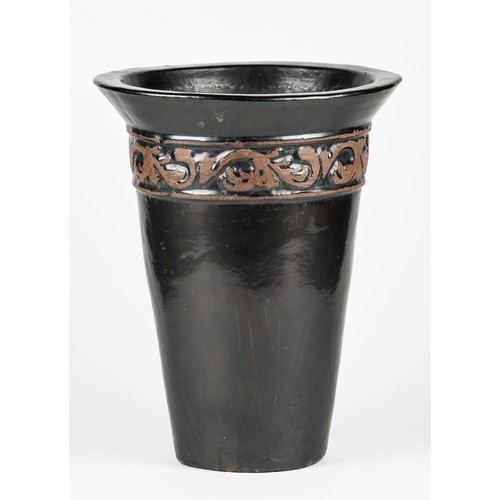 53 - A DECORATIVE VASE