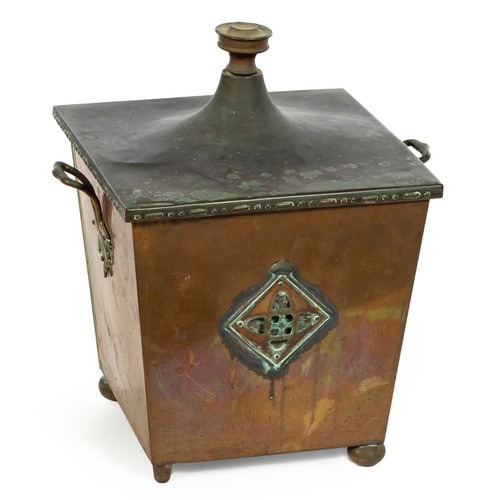 137 - A COPPER COAL SCUTTLE, 19TH CENTURY