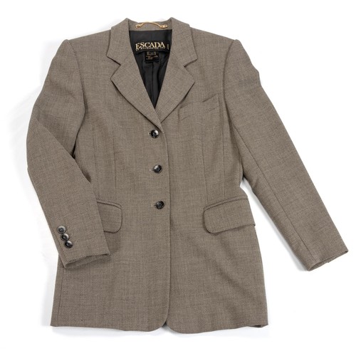 202 - A LADIES VINTAGE ESCADA BLAZER