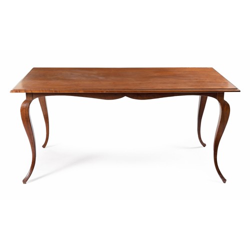 122 - A MAHOGANY TABLE, MODERN