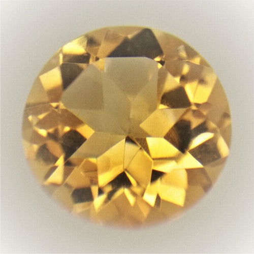 330 - A ROUND BRILLIANT-CUT CITRINE 5,45 CARATS