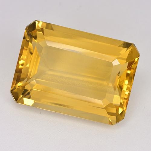 331 - AN EMERALD-CUT CITRINE 10,95 CARATS