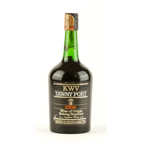 424 - A BOTTLE OF KWV CAPE VINTAGE TAWNY 1956