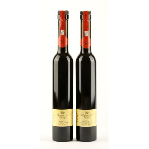 415 - TWO BOTTLES OF DEETLEEFS MUSKAT PHILIPPUS PETRUS MUSCAT D ALEXANDRIE 1974