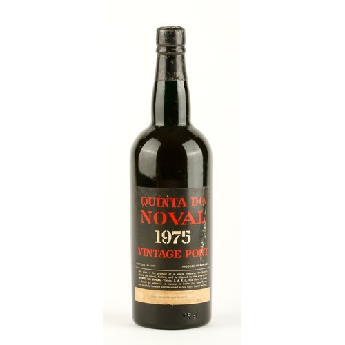 453 - A BOTTLE OF QUINTA DO NOVAL PORT VINTAGE 1975