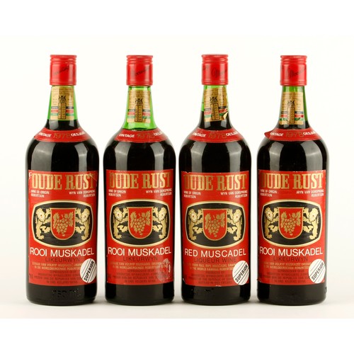 421 - FOUR BOTTLES OF MOOIUTSIG MUSKAT RED MUSCADEL 1978