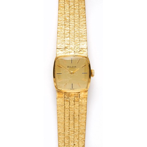 7 - A LADY'S GOLD BULOVA WATCH, CIRCA 1970