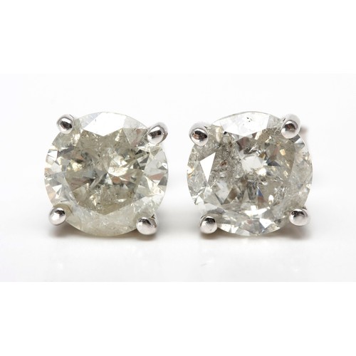 244 - A PAIR OF 4,20 CARAT DIAMOND STUD EARRINGS