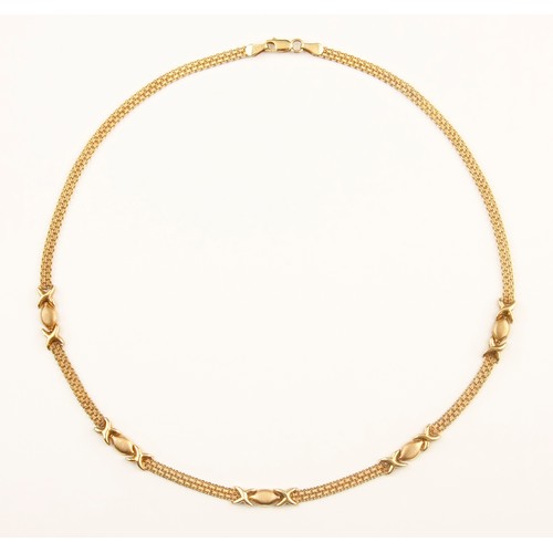 275 - A GOLD CHAIN