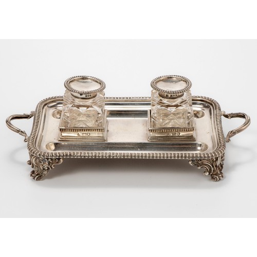 1074 - A GEORGE V SILVER INKWELL, THOMAS BRADBURY AND SONS LTD, LONDON, 1912