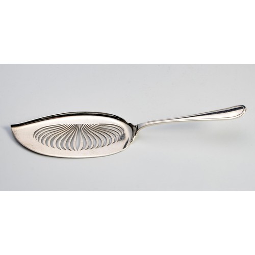 1100 - A DUTCH FISH SLICE, GERRITSEN AND VAN KEMPEN, GRONINGEN, 1945