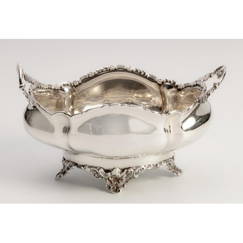 1065 - AN EDWARD VII SILVER SUGAR BOWL, JOSIAH WILLIAMS AND CO, LONDON, 1906