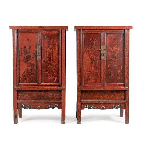 351 - A PAIR OF CHINESE GILT RED LACQUER CABINETS, QING DYNASTY, 1644 - 1912