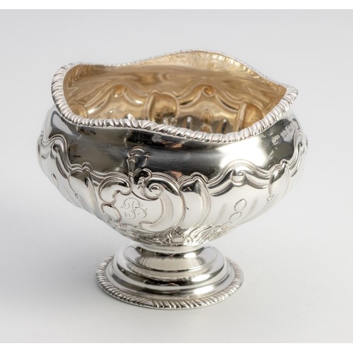 1054 - A VICTORIAN MINIATURE ROSE BOWL, LEVI AND SALAMAN, BIRMINGHAM, 1902