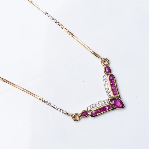 169 - A DIAMOND AND SAPPHIRE NECKLACE