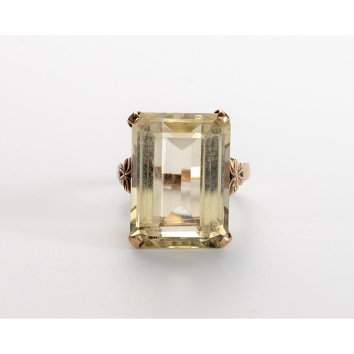 461 - A CITRINE RING