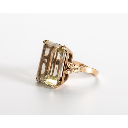 461 - A CITRINE RING