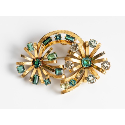 478 - A GEM-SET BROOCH