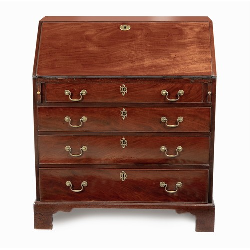 326 - A GEORGE III MAHOGANY BUREAU