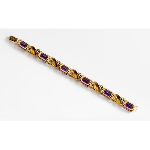 498 - AN AMETHYST BRACELET