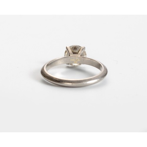 500 - A DIAMOND SOLITAIRE RING