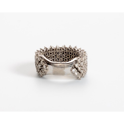 538 - A DIAMOND FLEXIBLE RING