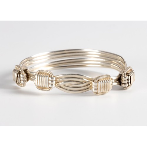 543 - A SILVER ELEPHANT HAIR BANGLE, PATRICK MAVROS