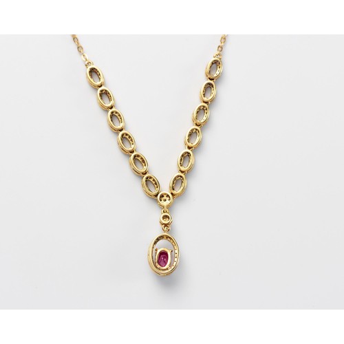 572 - A RUBY AND DIAMOND NECKLACE