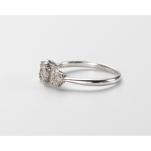 577 - A DIAMOND RING