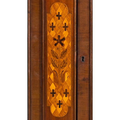 573 - A MAHOGANY CABINET